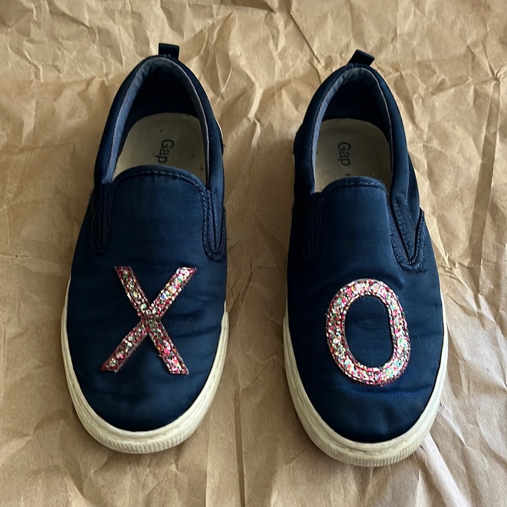 Gap slip on sneakers: girls